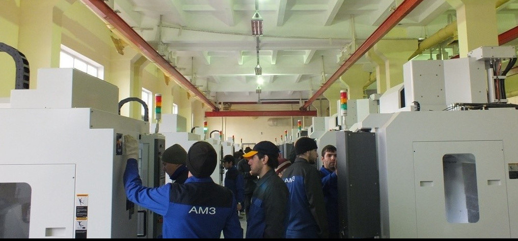 Директор Авиамеханического завода в Каспийске Рашид Джалилов отозвался о трудоустроенном после Всероссийской ярмарки слесаре механосборочных работ